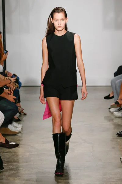 Look 4